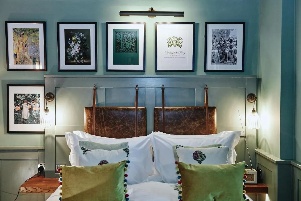 Kings Arms - Egham-Windsor Hotel
