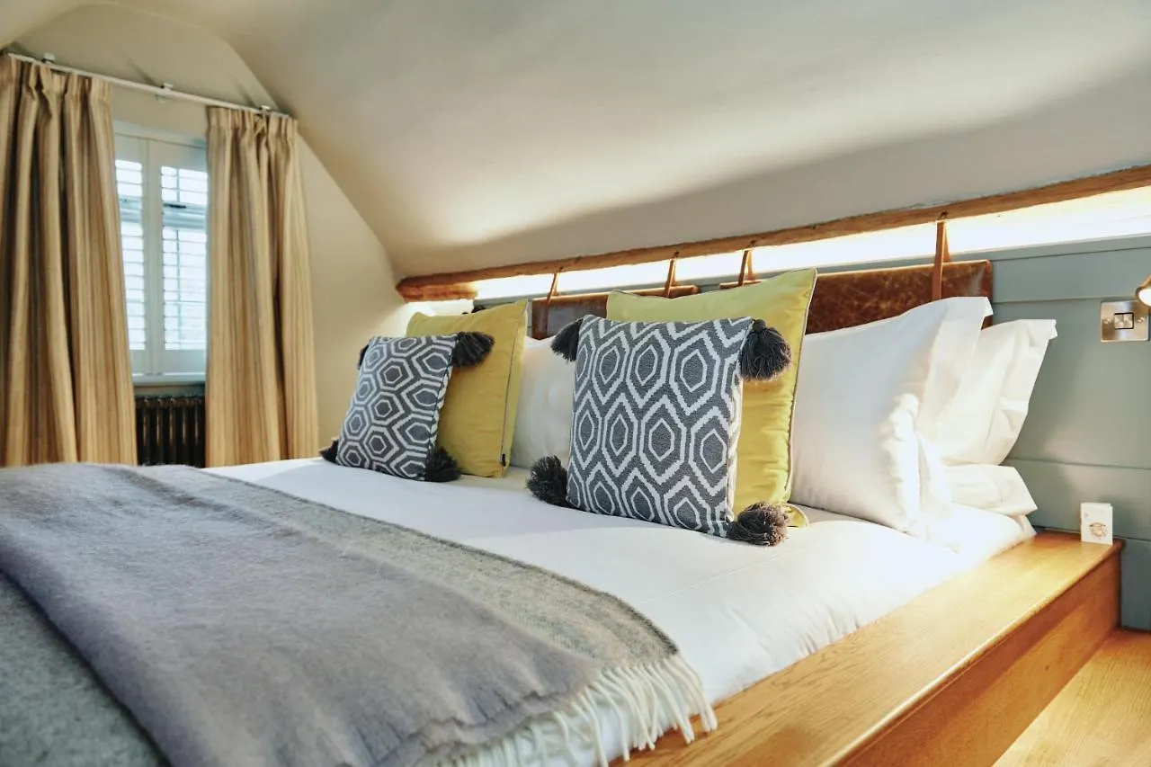 Kings Arms - Egham-Windsor Hotel
